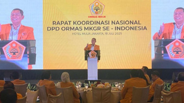 Ketua Umum MKGR, Adies Kadir