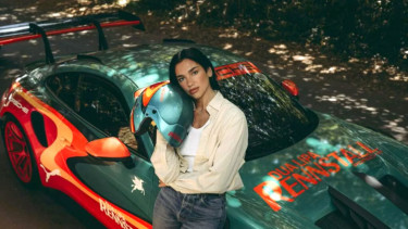 Porsche 911 GT3 RS hasil kolaborasi dengan Dua Lipa.