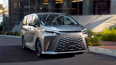 Lexus LM500h
