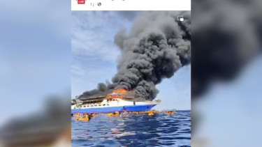 Kapal Motor (KM) Barcelona V terbakar di sekitar perairan Pulau Talise