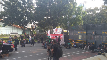 Pengamanan aksi unjuk rasa pengemudi ojek online (ojol)