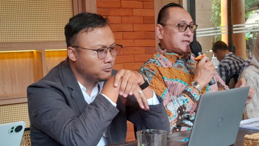 Juniko Nur Pratama (IESR), Harry Warganegara (IISIA)
