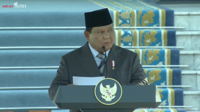 Presiden RI Prabowo Subianto melantik 2.000 perwira remaja TNI/Polri