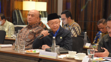 Anggota Komisi XII DPR RI Cek Endra.