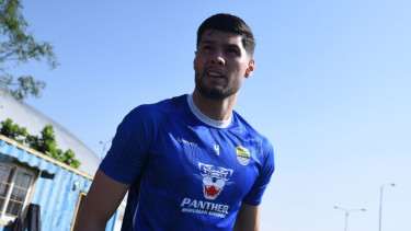 Bek anyar Persib Bandung, Julio Cesar