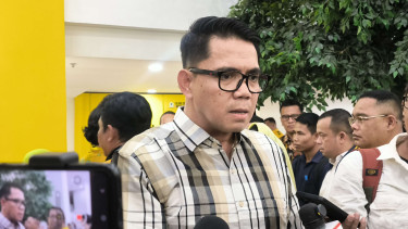Eks anggota DPR RI Fraksi PDIP, Arteria Dahlan di Kantor DPP Golkar