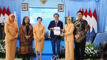 Dharma Wanita Persatuan (DWP) Setjen DPD RI merayakan HUT ke-6