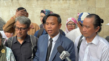 Pengacara Kubu Roy Suryo, Ahmad Khozinudin