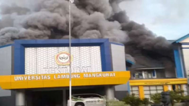Gedung Rektorat Universitas Lambung Mangkurat (Unlam) kebakaran 