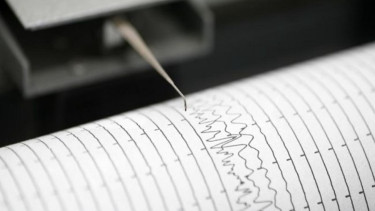 Ilustrasi gempa bumi picu tsunami