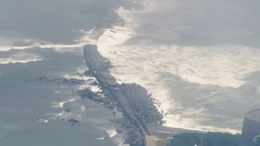 Tsunami menerjang Hokkaido, Jepang usai gempa Rusia