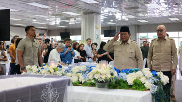 Presiden Prabowo beri penghormatan terakhir almarhum Kwik Kian Gie