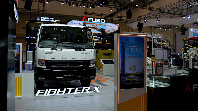 Booth Mitsubishi Fuso di GIIAS 2025
