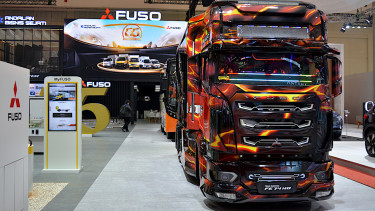 Booth Mitsubishi Fuso di GIIAS 2025