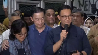 Anies Baswedan saat menjemput Tom Lembong bebas dari tahanan