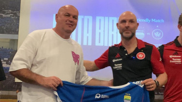 Pelatih Persib, Bojan Hodak dan asisten pelatih Western Sydney Wanderers,