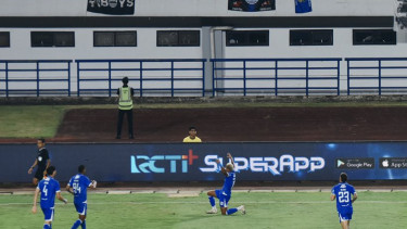 Pemain Persib Bandung, Wiliam Marcilio rayakan gol