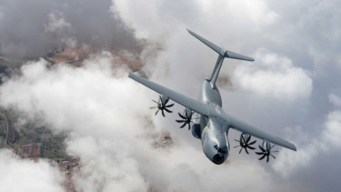  Pesawat angkut raksasa A400M 