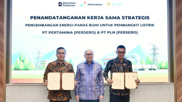 Penandatanganan Kerja Sama Strategis antara Pertamina dengan PLN