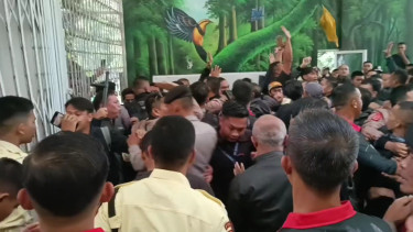 Dua Kubu Pengelola Kebun Binatang Bandung Zoo Baku Hantam