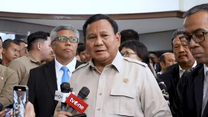 Presiden RI Prabowo Subianto usai menghadiri konvensi sains di ITB 