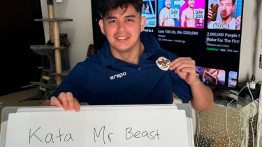 Putra Cristian Gonzales, Mike Gonzalez