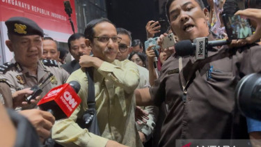 Eks Mendikbudristek Nadiem Makarim usai pemeriksaan di KPK