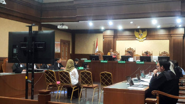 Auditor BPKP Chusnul Khotimah saat bersaksi di sidang Tom Lembong