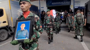 Jasad Prada Lucky tiba di Bandara El Tari, Kupang, Nusa Tenggara Timur (NTT)