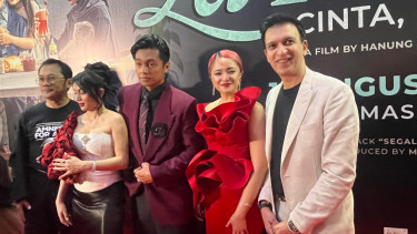 Cast film La Tahzan.