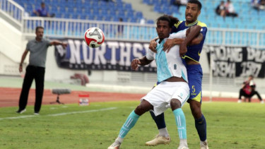 Duel Arema FC vs PSBS Biak