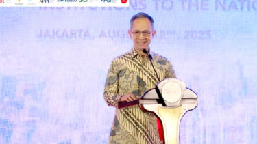 Ketua Dewan Komisioner OJK, Mahendra Siregar