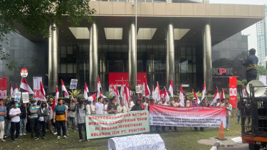 Masyarakat Halmahera Timur menggeruduk Komisi Pemberantasan Korupsi