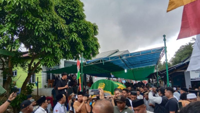 Casis Bintara TNI AD  M. Dehan Kasiman dimakamkan di Ternate