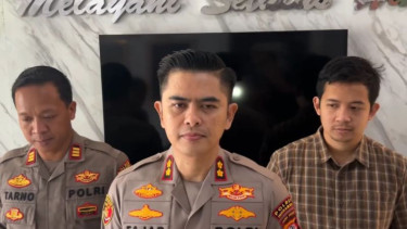 Kapolres Indramayu AKBP Mochamad Fajar Gemilang (tengah)