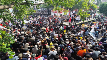 Aksi demonstrasi Aliansi Masyarakat Pati Bersatu tuntut Bupati Pati mundur