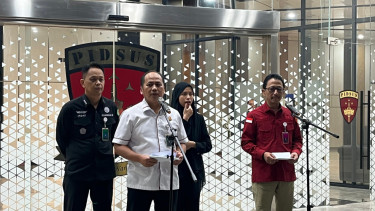 Kapuspenkum Kejagung (kiri) dan Dirdik Jampidsus (kanan)