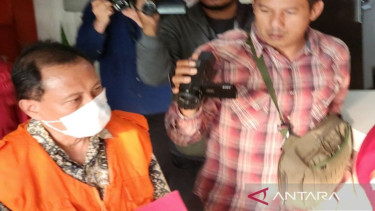 Kejati Jateng menahan Direktur Pengembangan Usaha dan Inkubasi UGM Yogyakarta
