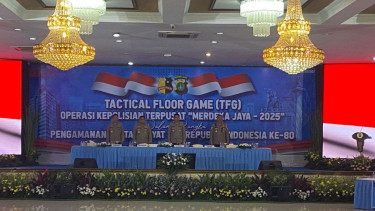 Tactical floor game
