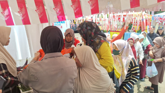 Warga antusias di acara Gerakan Pangan Murah (GPM) yang digelar Polres Bogor