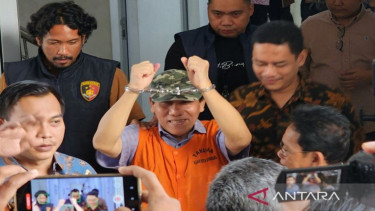 Ketua Partai Hanura Jateng, BRS, saat pelimpahan perkara di Kejari Kota Semarang