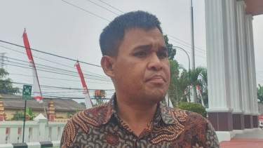 Deswandi, kuasa hukum Reni Maria Anggraeni, istri pemilik pabrik pembuat pil PCC