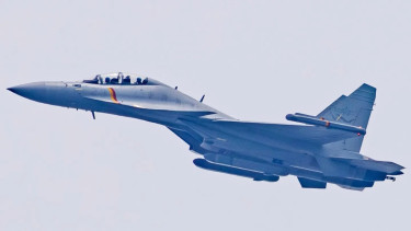 Jet Tempur Elektronik China, J-15DT