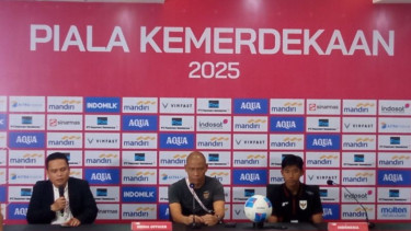 Pelatih Timnas Indonesia U-17 Nova Arianto