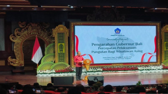 Gubernur Bali Wayan Koster