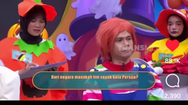 Bu Midah (kiri) sebut Persija Jakarta dari Brasil