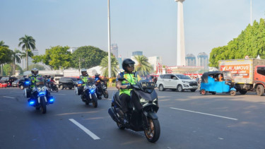 Kakorlantas Polri naik motor pantau pengamanan peringatan HUT ke-80 RI