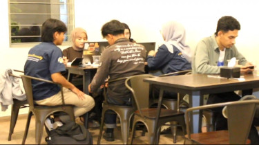 Suasana kafe di Kota Bandung tanpa musik imbas polemik royalti