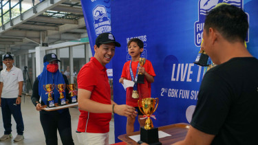 Dirut PPKGBK, Rakhmadi A. Kusumo membuka di gbk fun swimming competition