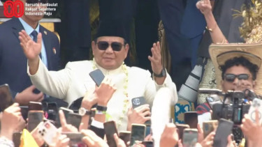 Prabowo Joget saat Silet Open Up bawakan lagu Tabola Bale di Istana Merdeka